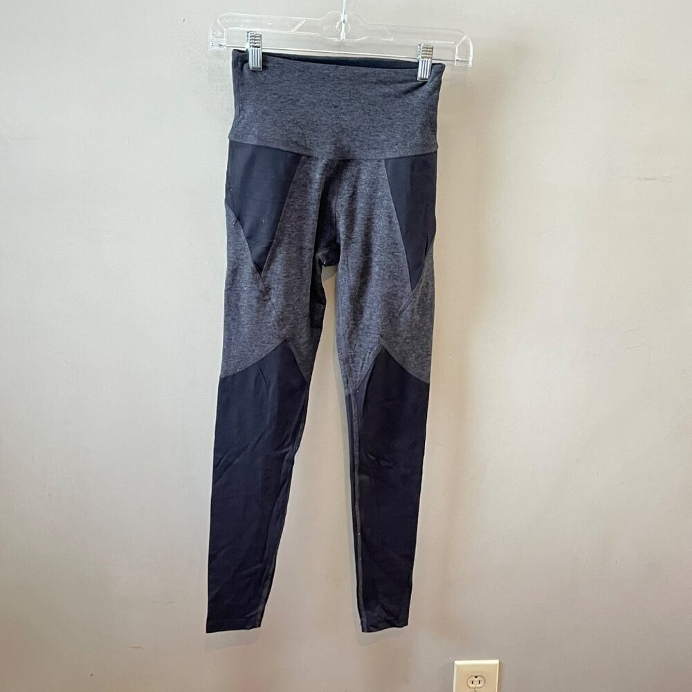 Beyond Yoga Womens High-Waisted Colorblock Leggings Gray & Black S